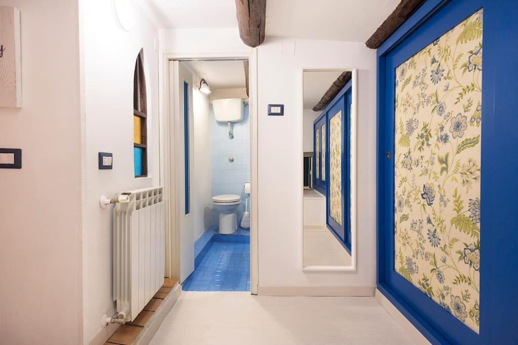 La Casetta Sui Gradoni, Nel Cuore Del Centro Naples Exterior photo